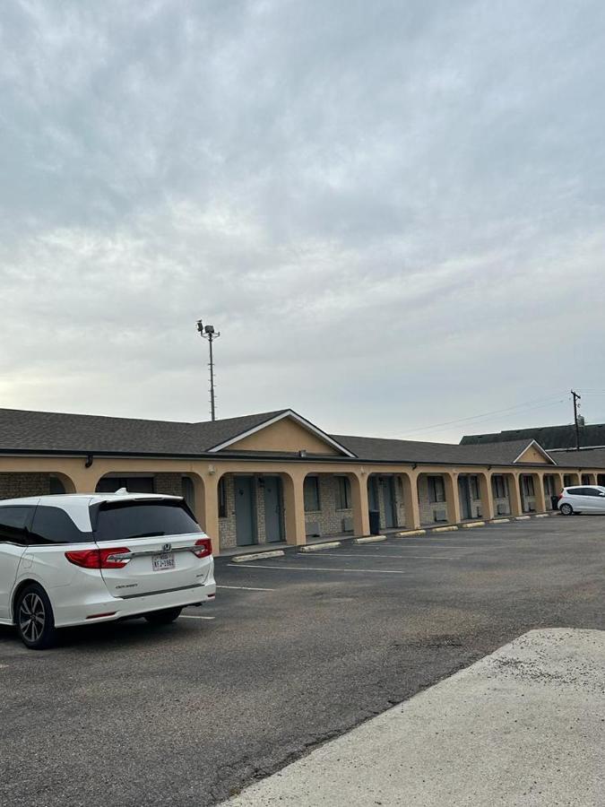 Executive Inn Robstown Exterior photo